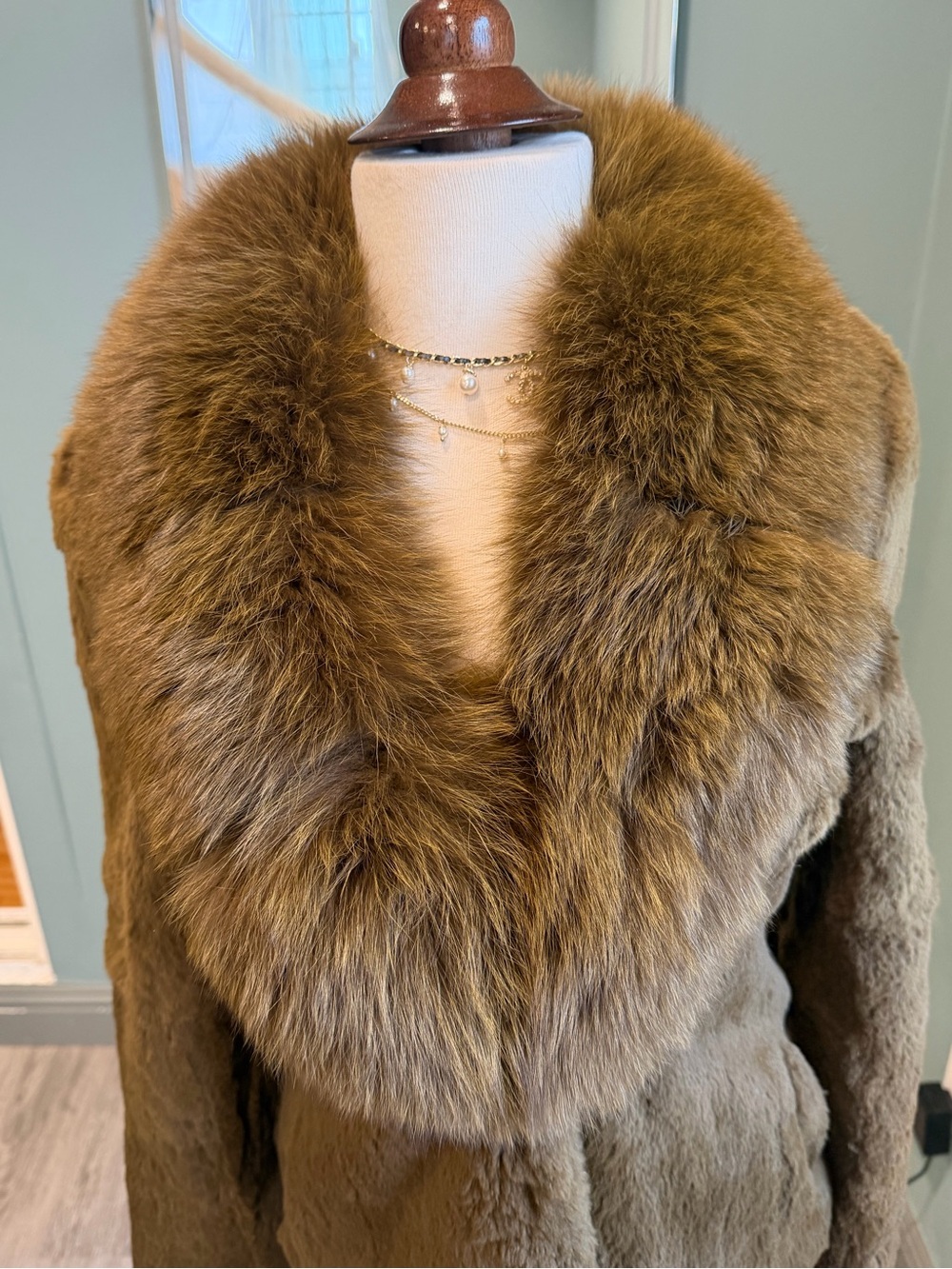 Vintage Olive Rabbit Fur Jacket with Genuine Fox Fur Collar Coat - Picture 2 of 8